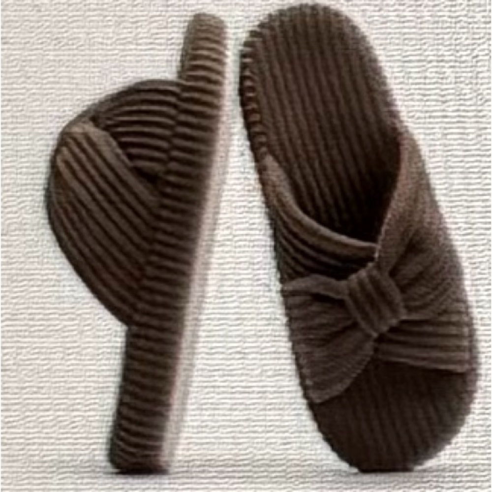 Cozy Brown Knotted Women's Memory Foam Slippers